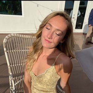 Meet your Posher, Abigail